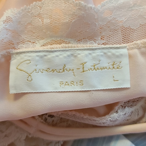 Givenchy Intimate paris lingerie with lace - Picture 7 of 8